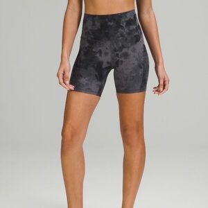 Lululemon Align Shorts Size 2 Blue Tie Dye High Rise biker shorts